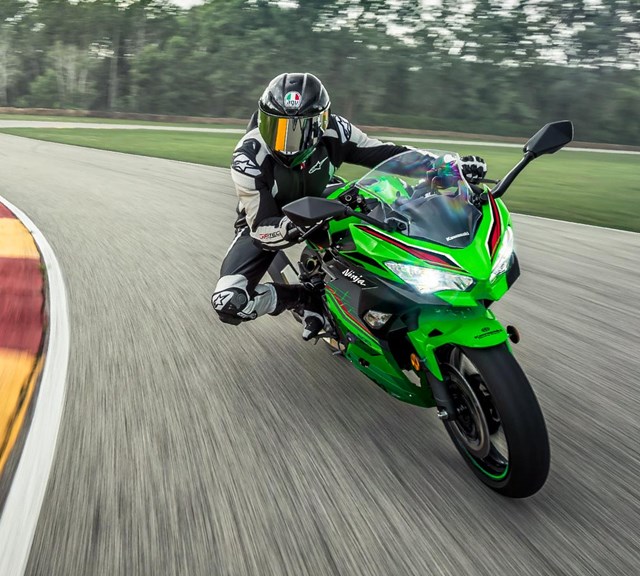 Kawasaki Ninja 400 price