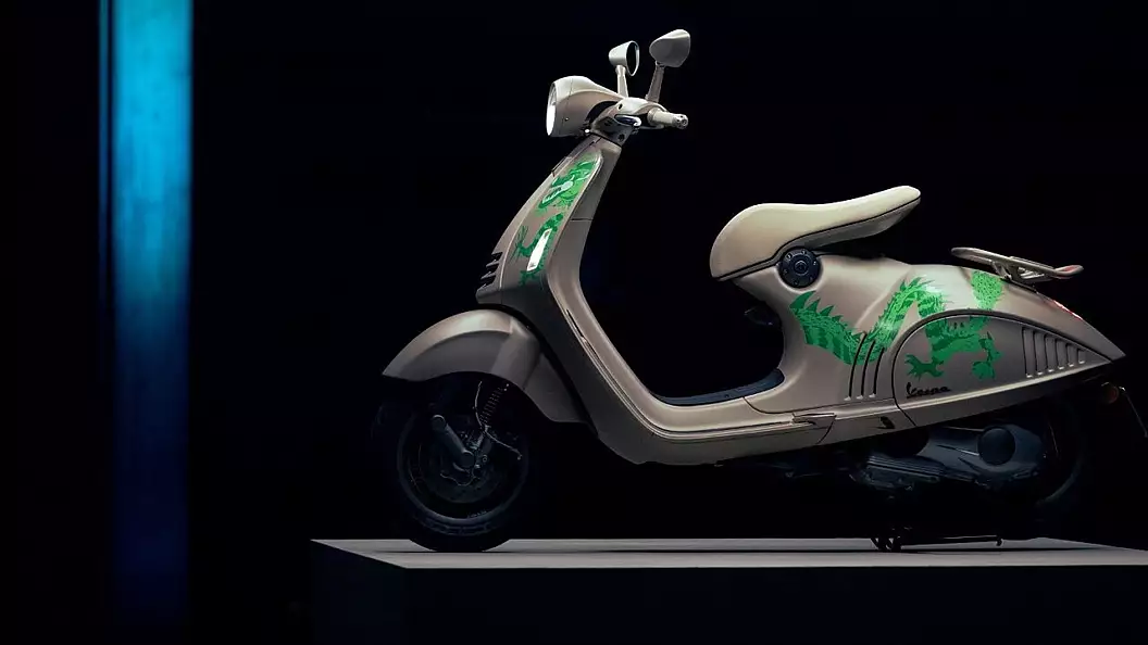 Vespa 946 Dragon Edition Scooter