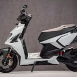 धड़ाम से गिरी कीमत …. 280 KM रेंज और 105 KM/H की टॉप स्पीड के साथ 39,999 रूपये मैं मिल रहा Simple One Electric Scooter, अभी बुक करें